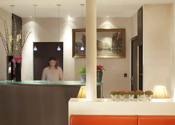 Eiffel Turenne Hotel