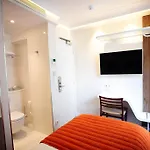 Eiffel Turenne Hotel