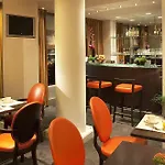 Eiffel Turenne 3* פריז