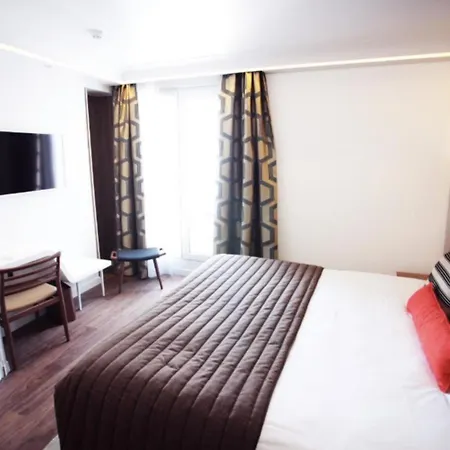 Eiffel Turenne Hotel 3*