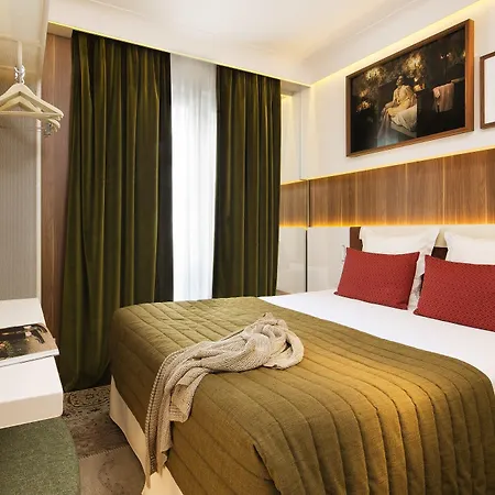 Eiffel Turenne Hotel 3*