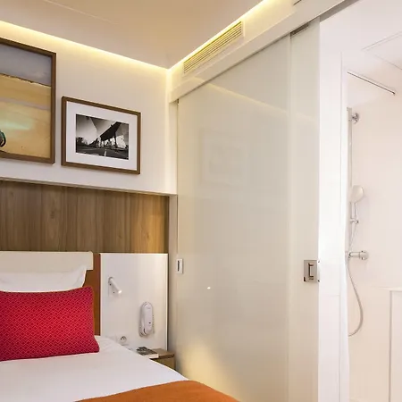 Eiffel Turenne Hotel 3*
