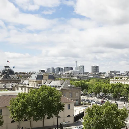 エッフェル トゥルンヌ パリ