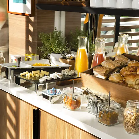 Eiffel Turenne Paris