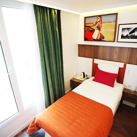 Eiffel Turenne 3*