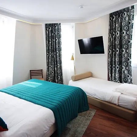 מלון Eiffel Turenne 3*