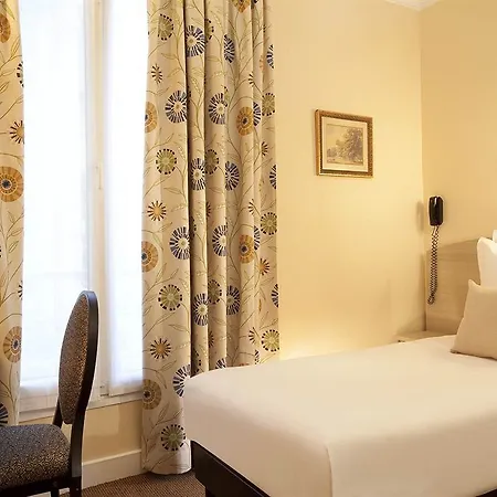 Eiffel Turenne מלון 3*