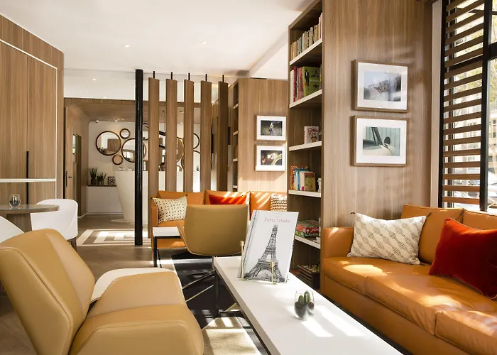 ホテル エッフェル トゥルンヌ 3*