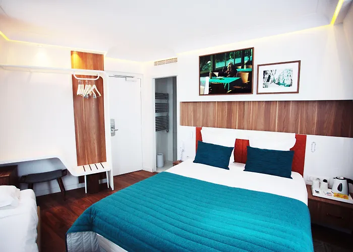 エッフェル トゥルンヌ ホテル パリ