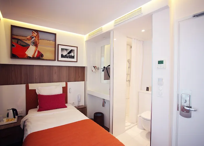 ホテル エッフェル トゥルンヌ 3*