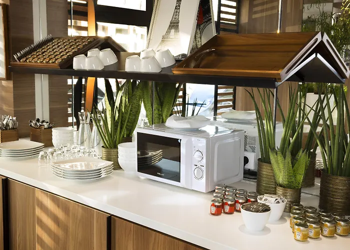 エッフェル トゥルンヌ 3*