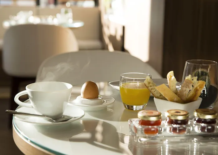 エッフェル トゥルンヌ ホテル パリ