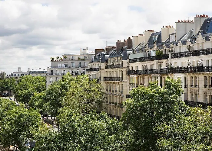 エッフェル トゥルンヌ ホテル パリ