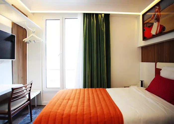 エッフェル トゥルンヌ パリ