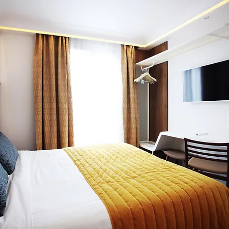 Hotel Eiffel Turenne Paris