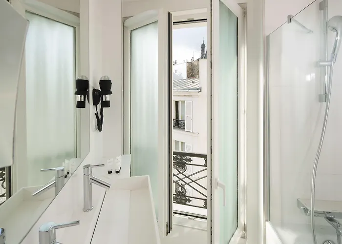 호텔 에펠 튀렌 3*